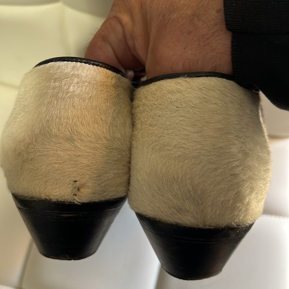 Vintage cowhide shoe boots does have heel wear but overall very good condition - Picture 5 of 11